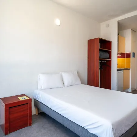 Le St Clair N317 St2